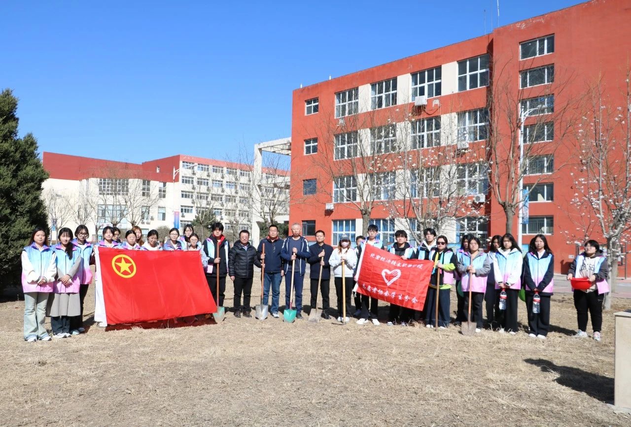 植树节特辑|beat365唯一官方网站开展“绿动青春 护苗成长”主题活动