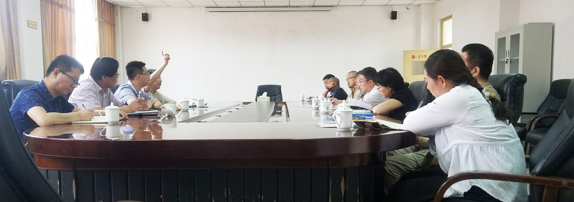 照片民干��?.jpg 照片民干��?.jpg