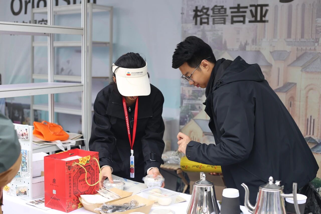 cecd08f83fa18023ff3bd5056e293cbe.jpg